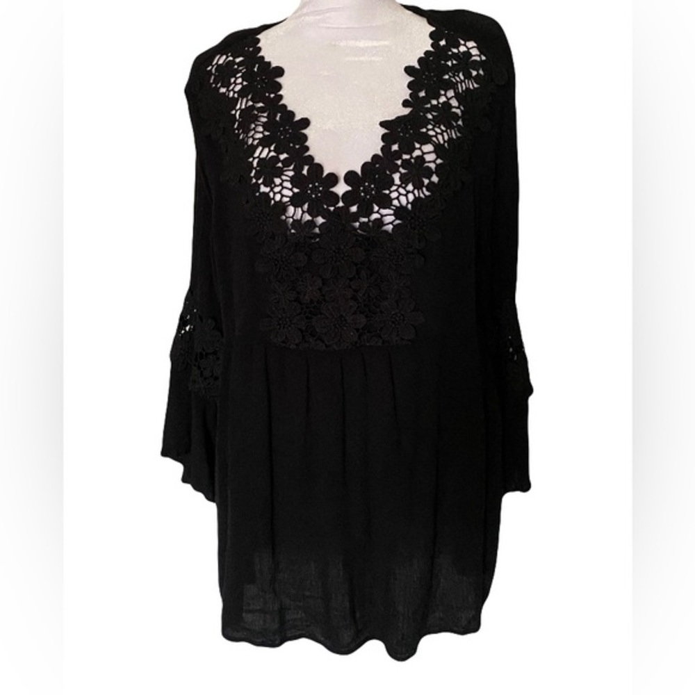 Studio Gem Black Floral Lace Tunic Top size L bell sleeves